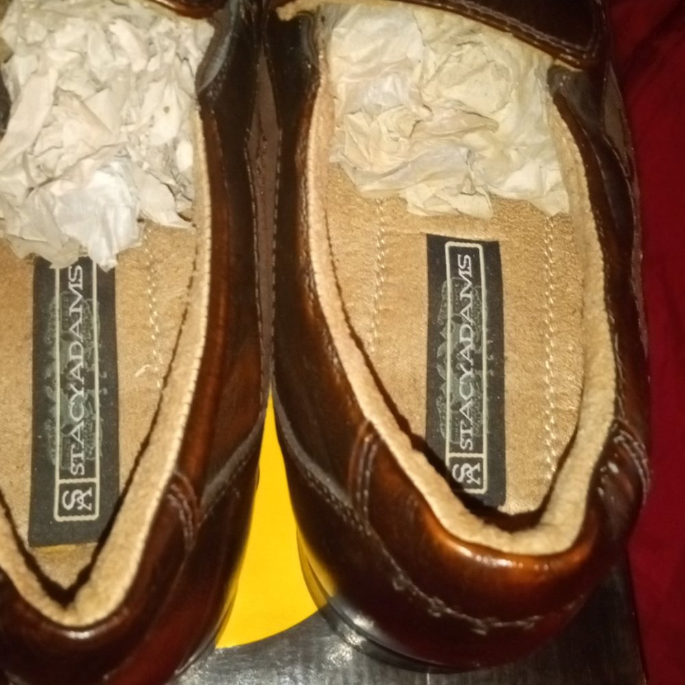 Shoes - Picture 3 of 4